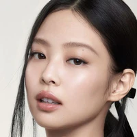 Kim Jennie (Em)