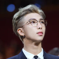 Kim NamJoon - ba hắn