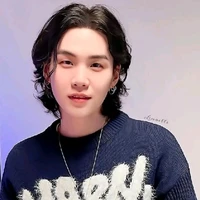 Min Yoongi - hắn