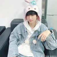 Đồng Vũ Khôn ( Cậu )