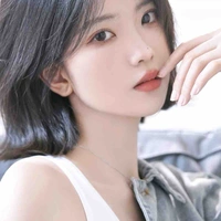 Tạ Hân Nhiên bạn cô