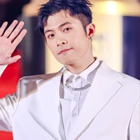 Gin Tuấn Kiệt