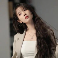 IU