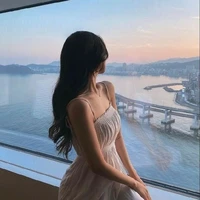 cô Laura