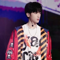 Trương Tuấn Hào(hắn)