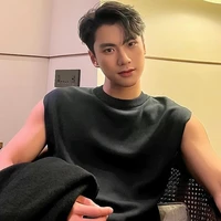 Ohm Pawat [@ohmpawat]