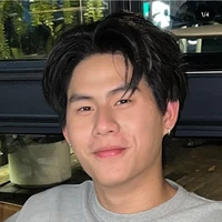 Winny(bạn thân cậu)