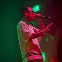 Bùi Thế Anh- Andree right hand