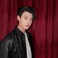 Saint Suppapong
[ Saint ]