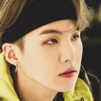 Min Yoongi (Ba cô)
