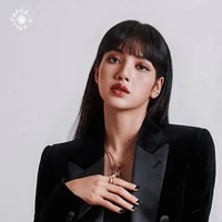 Lalisa Manoban( cô)