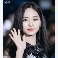 Tzuyu(bạn của nàng)