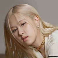 Park Chaeyoung - Cô