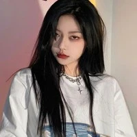 mina [chị của mie ]