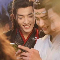 Tác giả 💚♥️💛🐢