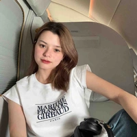 Becky Rebecca Patricia Amstrong (Nàng) 