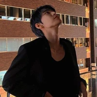 Nguỵ Ma Kết/@CapNguy/³⁰