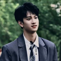 Ngao Tử Dật (anh trai của anh)