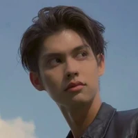 Bright ( trùm trường )