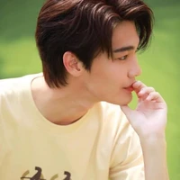 Dew ( bạn Bright )