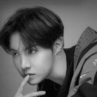 Jung Ho-seok [j-hope]