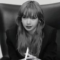 Lalisa Manobal