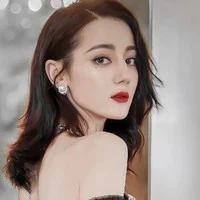 Địch Lệ Nhiệt Ba ( bạn nữ 9)