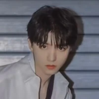 Vương Tuấn Khải(anh họ của Mã Gia Kỳ)