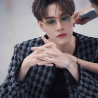 nhỏ tác giả 
