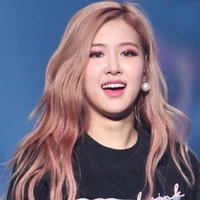 Park Chaeyoung/Cô