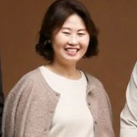 mẹ cô