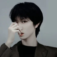 Đồng Vũ Khôn(cậu)