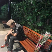 Trung Hiếu - Strange H