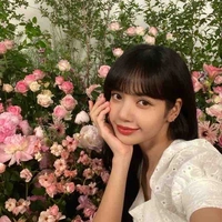 Lalisa Manobal ( cô) 