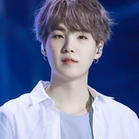 Min Yoongi (ba nàng)