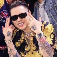 Andree Right Hand