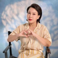 Việt Hương 
