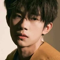 Dịch Dương Thiên Tỷ