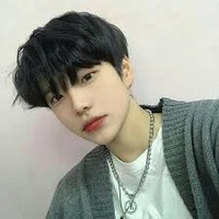 Đào Phương Từ Hào ( em cô )