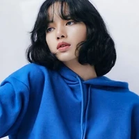 LaLisa Manoban  ( Cô )