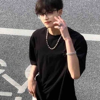 Trần Hoàng Long (anh cô)