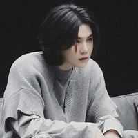 Yoongi - Hắn