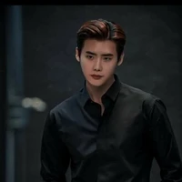 Jong Suk ( ba nàng )