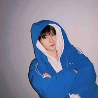 Dư Vũ Hàm(hắn)