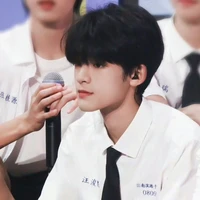 Uông Tuấn Hy - Anh