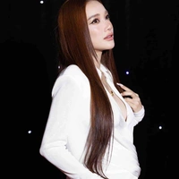 Nhã Phương (Mẹ của Ngọc)