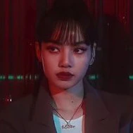 Lalisa Manoban (Cô)