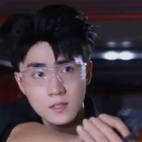 Vũ Đức Thịnh ( Em Trai Nu9)