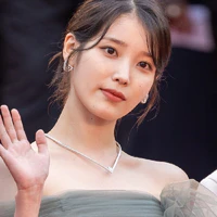 IU (mẹ cô)