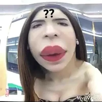 ba chị em